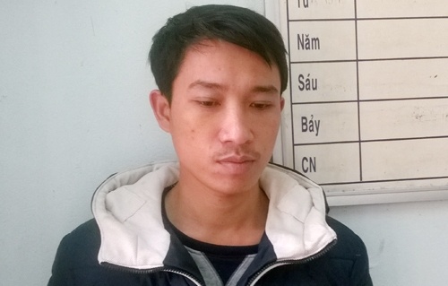 Nguoi pham luat dung gay sat tan cong canh sat hinh anh