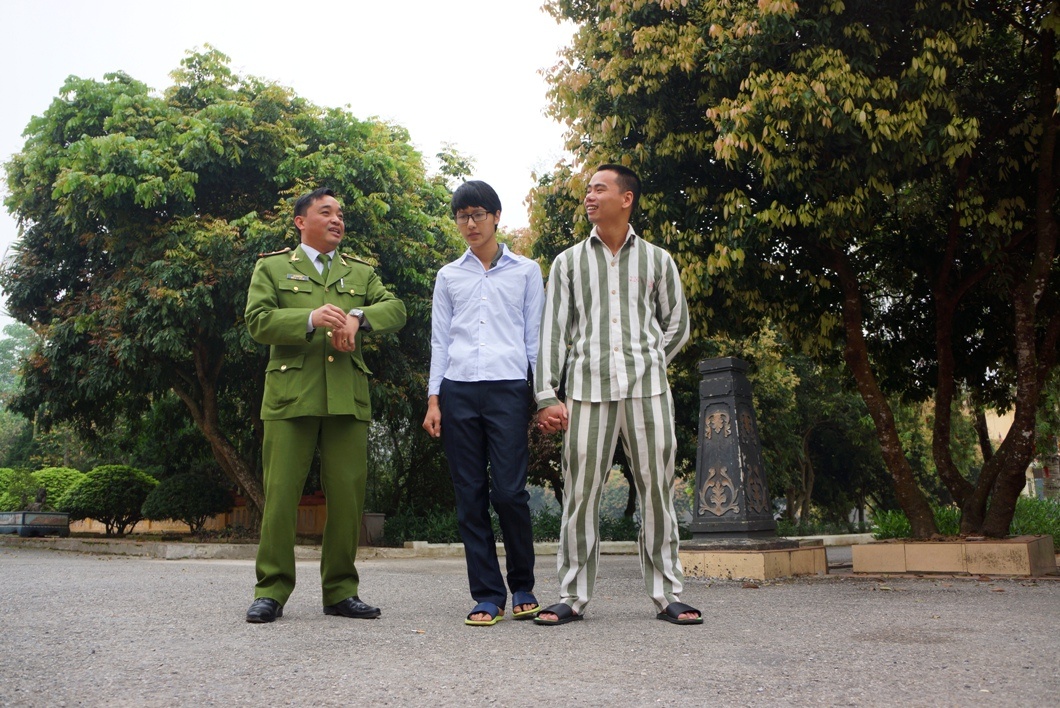 hot girl chuyen gioi Tram Anh ra tu anh 2