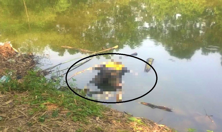 Thi the nguoi dan ong noi tren song sau 3 ngay mat tich hinh anh