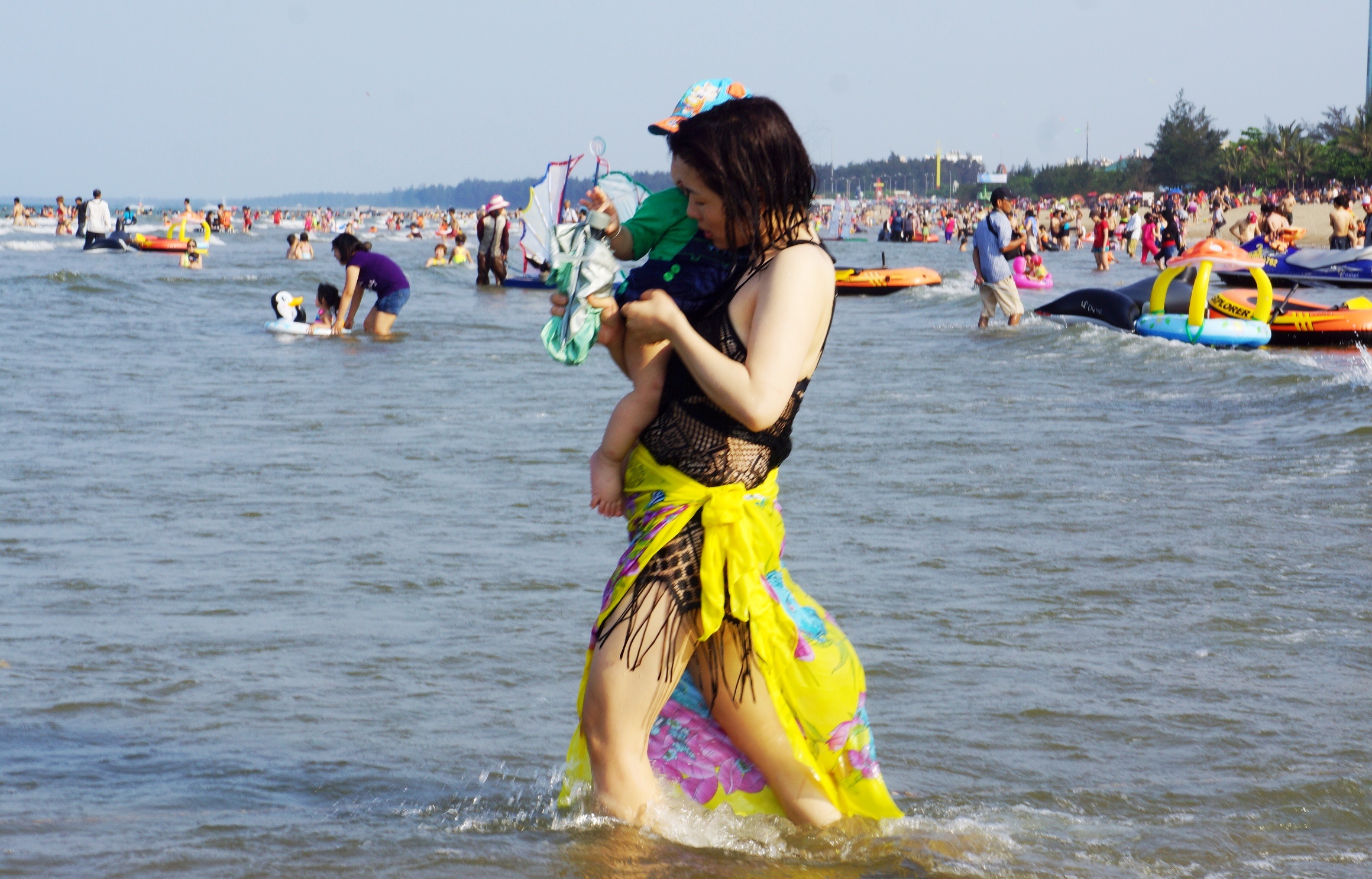 bien Cua Lo chat kin du khach anh 2