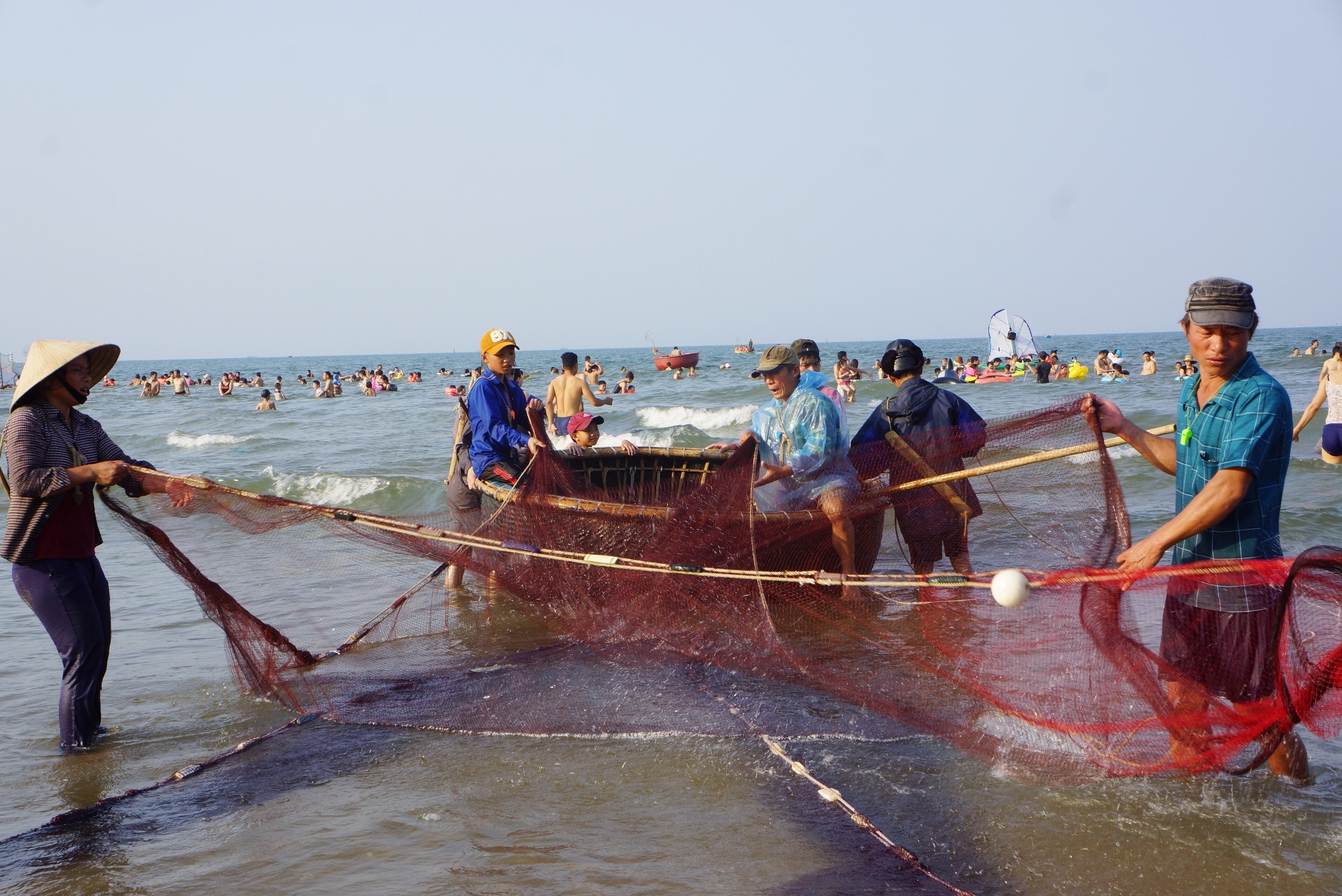 bien Cua Lo chat kin du khach anh 7