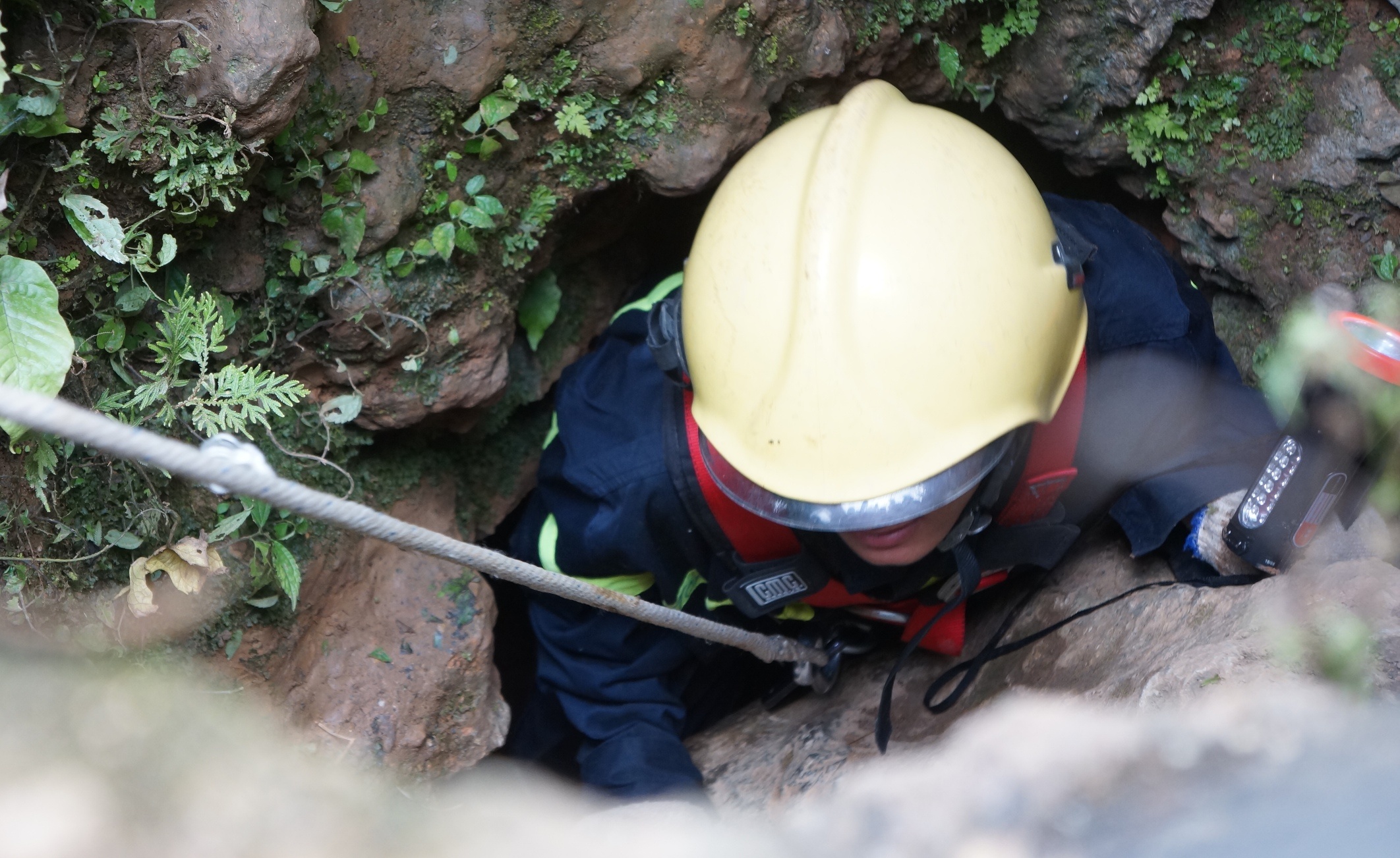 giai cuu 3 phu vang anh 8