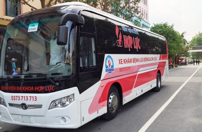 Xe kham benh luu dong 10 ty o mien Trung hinh anh