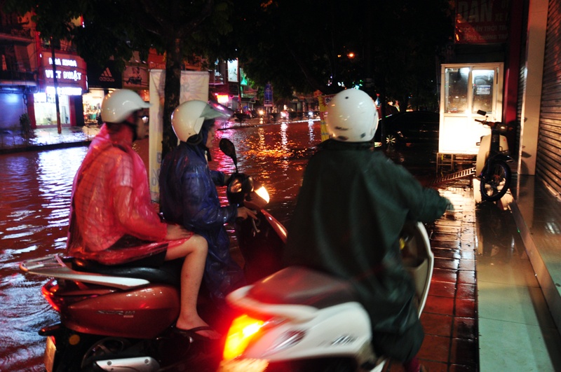 Ha Long ngap sau trong dem anh 4