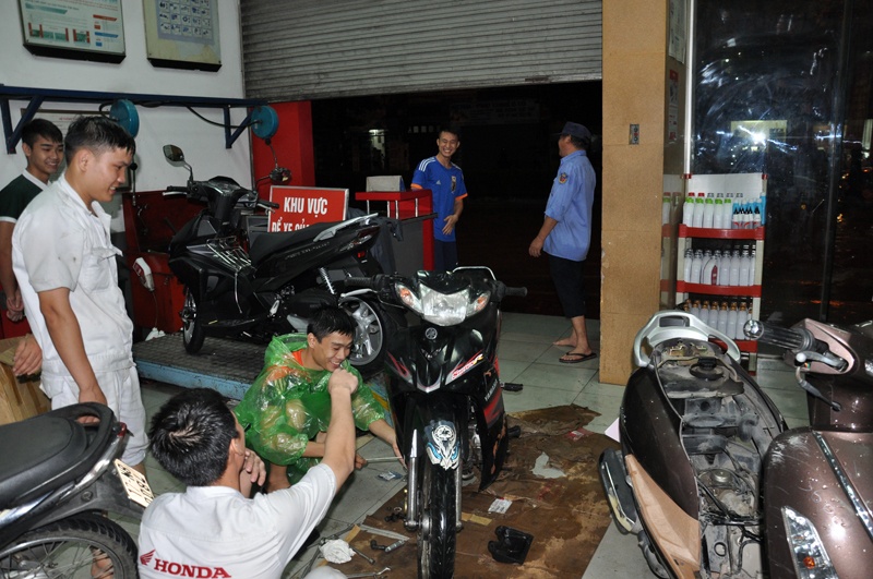 Ha Long ngap sau trong dem anh 6