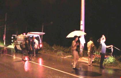 xe máy đâm cột điện ảnh 1 xe may dam cot dien anh 1