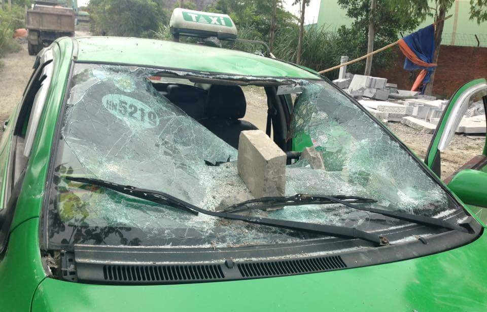 thuê taxi đi đánh nhau ảnh 1 thue taxi di danh nhau anh 1