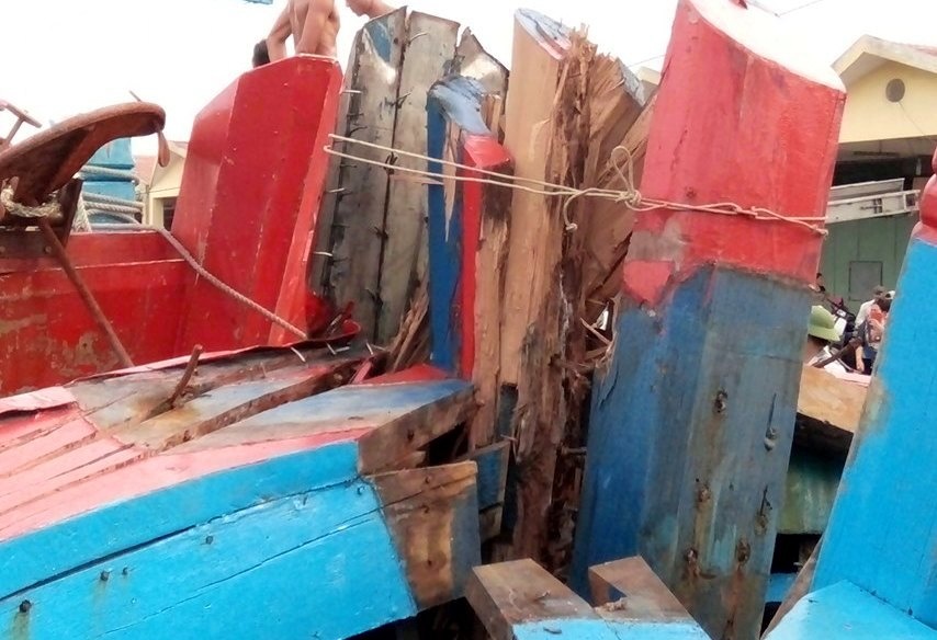 14 ngu dan hoang loan khi bi tau la dam hinh anh