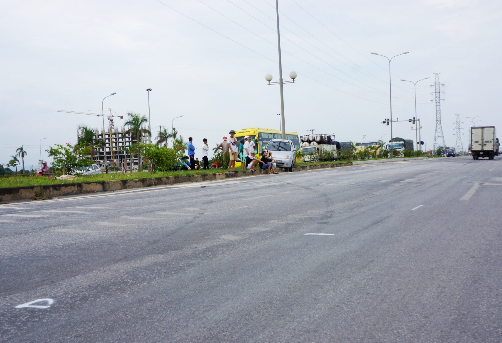 xe Chevrolet gap nan anh 2