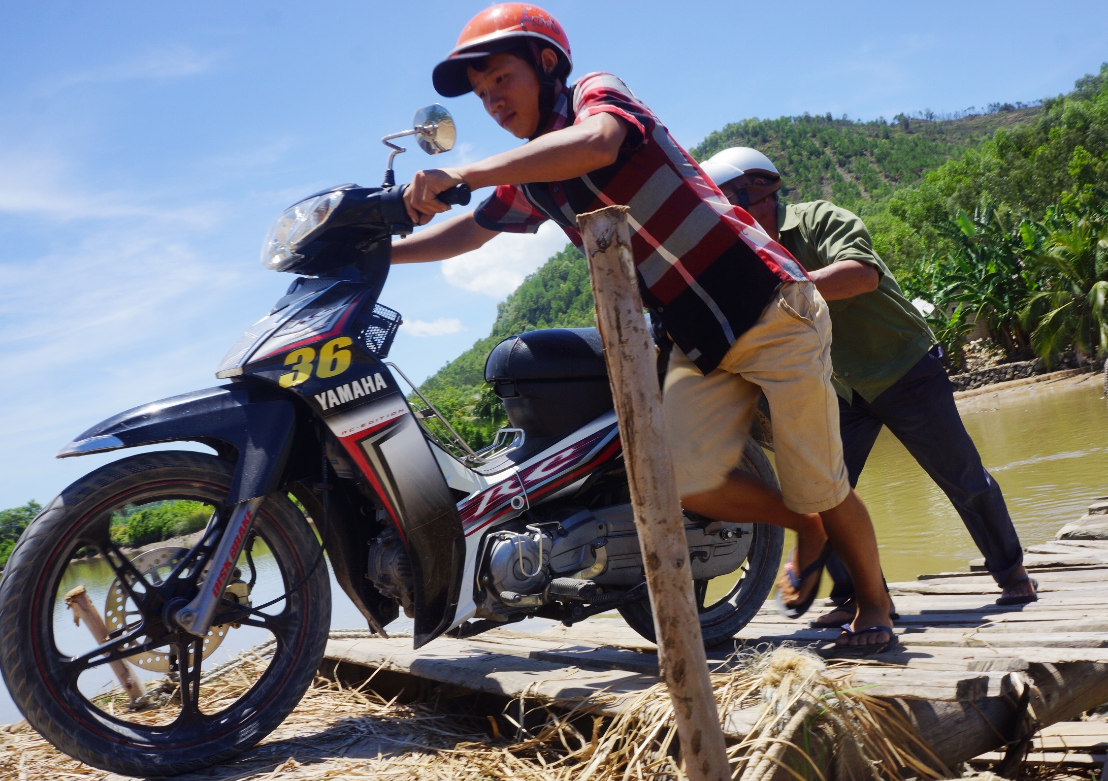 cau phao tu than anh 8