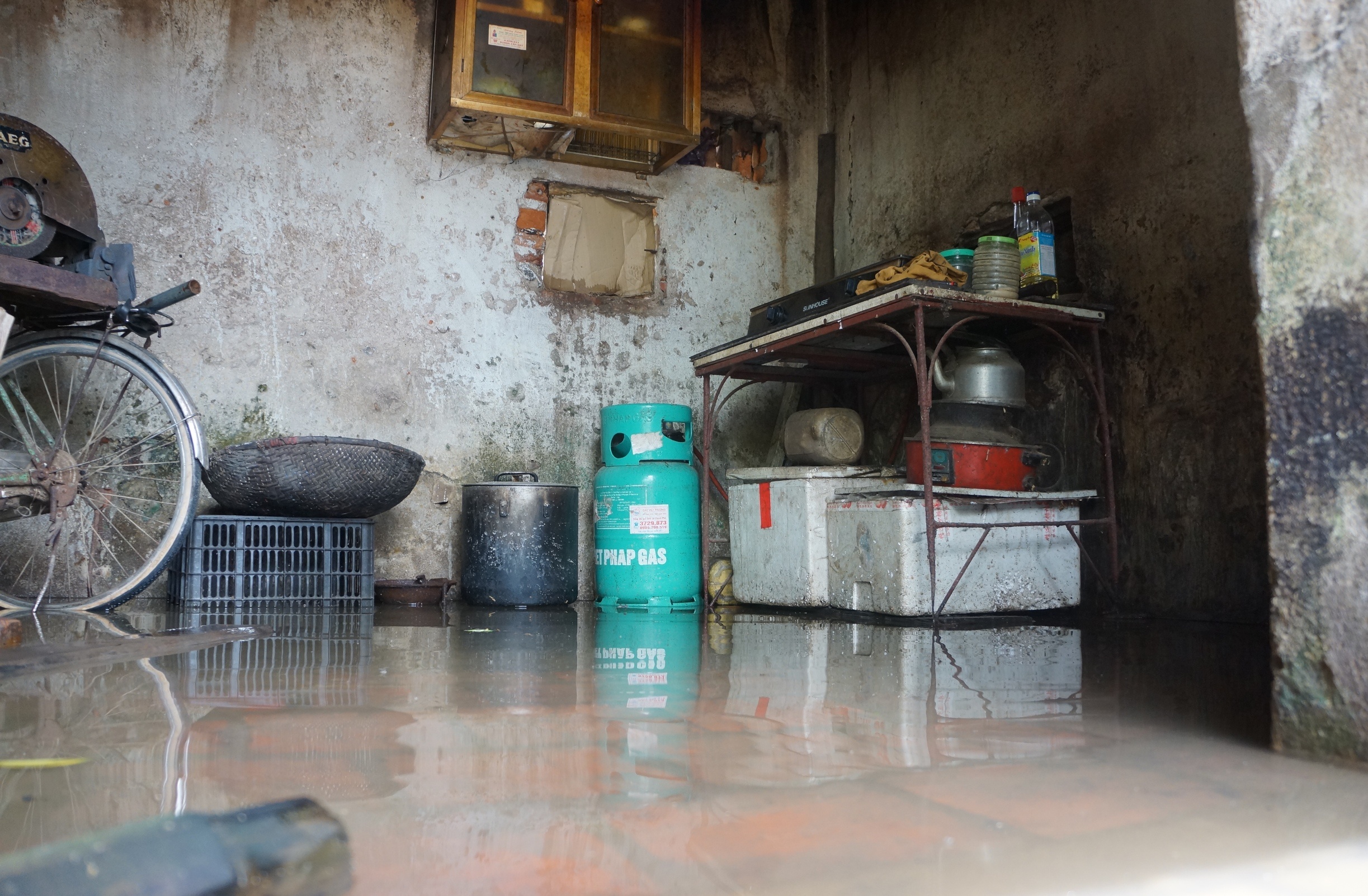 nha cu mua la ngap anh 4