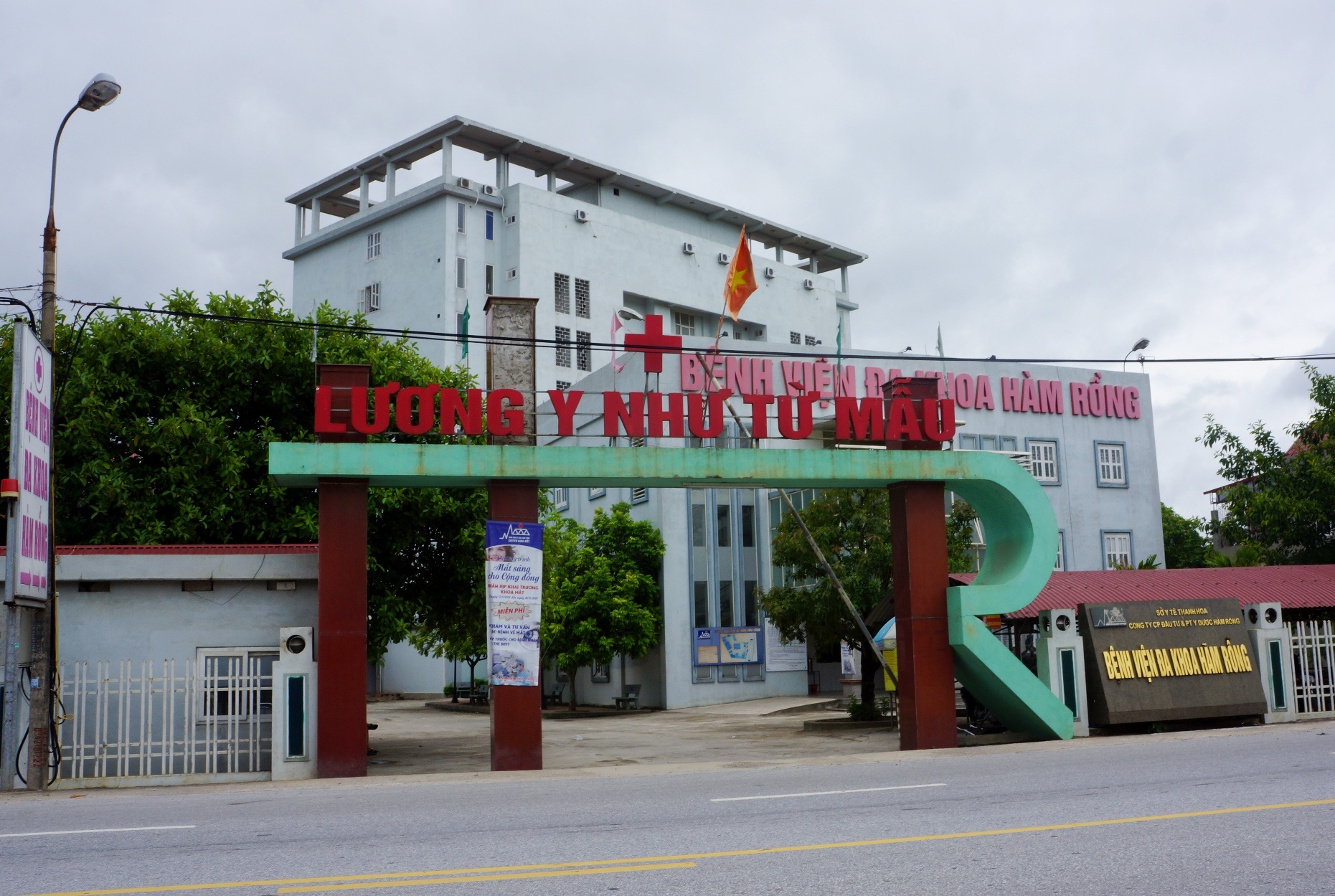 kham mat mien phi sai quy dinh anh 1