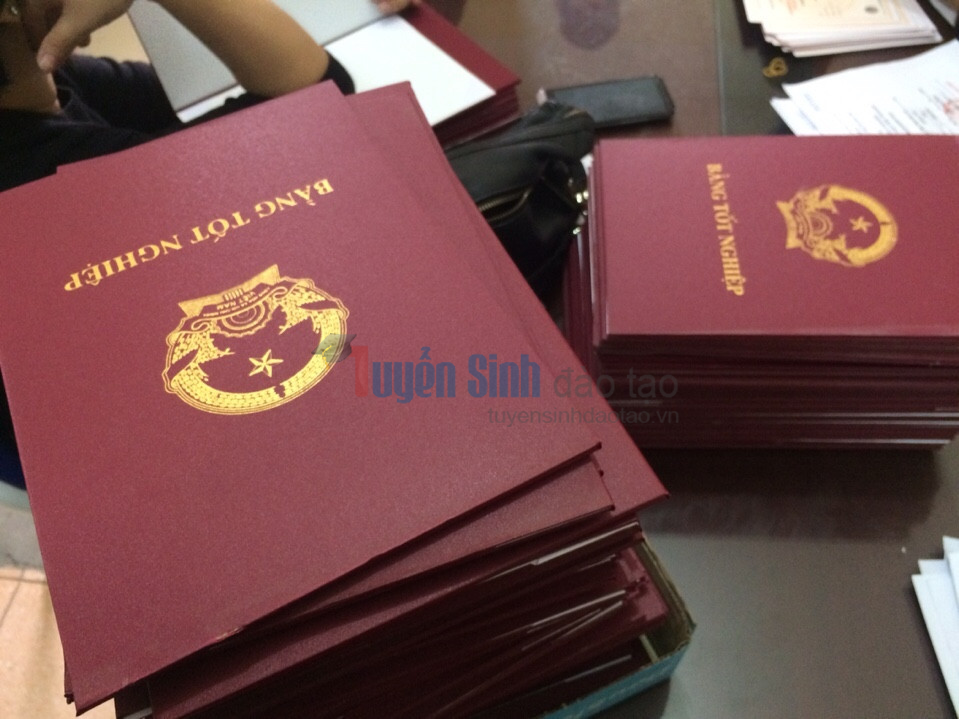 Truong cong an 'an vung' trong nha nghi nhan dung bang gia hinh anh