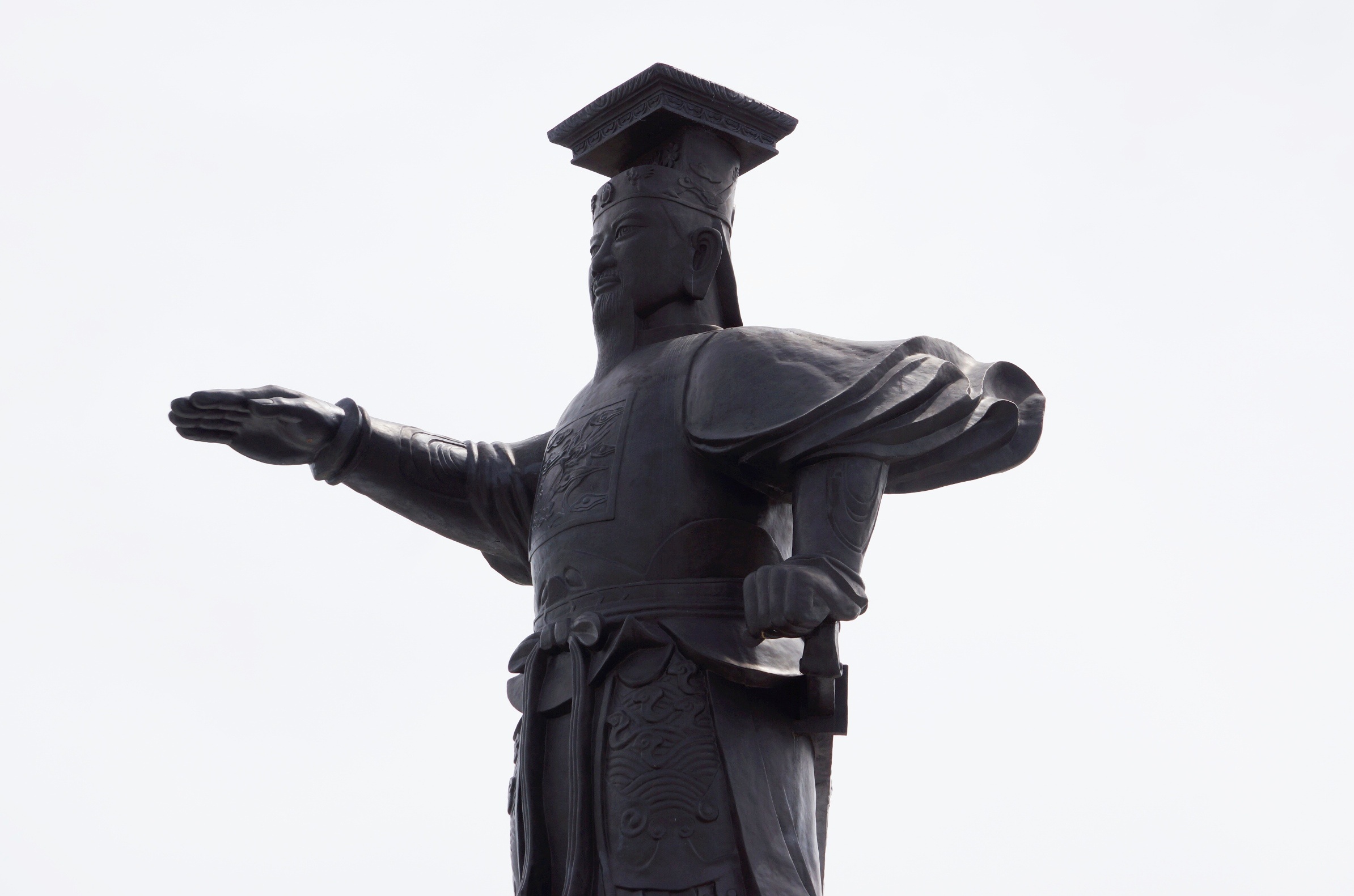 Tuong dai Dinh Tien Hoang De anh 3