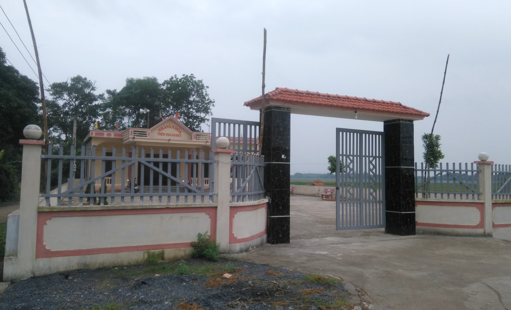 Thon hai nha van hoa, dan oan minh dong gop hinh anh