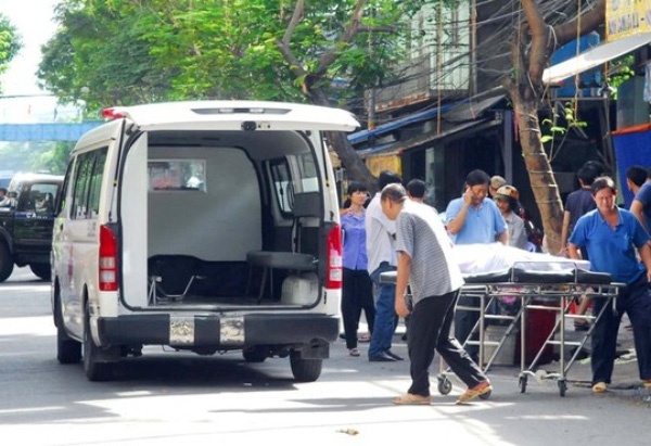 Hung thu dam chet nguoi trong le an hoi ra dau thu hinh anh