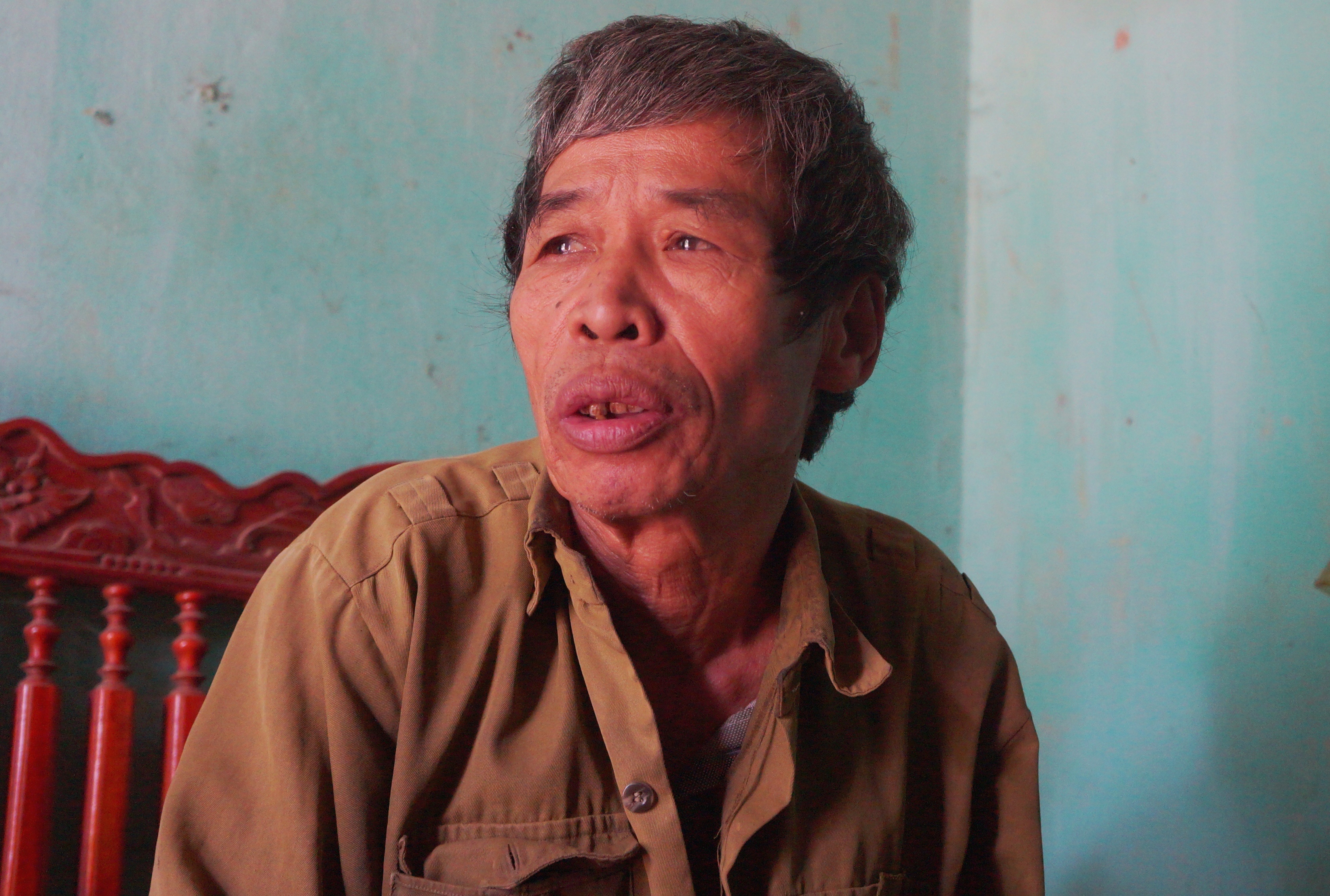 Cha gia thay con gai mat tich 16 nam qua Facebook hinh anh