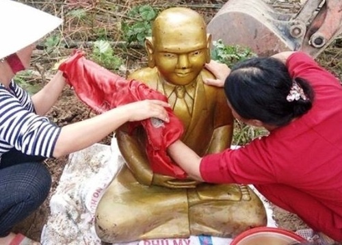 Phat hien pho tuong la mau vang khi dao dat ngan dam tom hinh anh