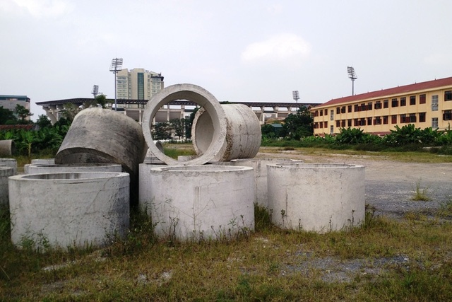 Du an trung tam the thao hang chuc ty bo hoang hon 10 nam hinh anh