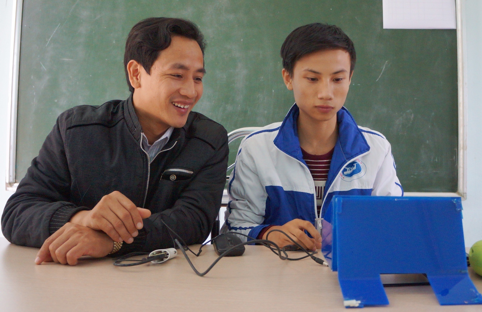 May chong ngu gat cho tai xe anh 1