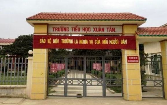 Cach chuc nu hieu pho vao nha nghi voi bi thu xa hinh anh