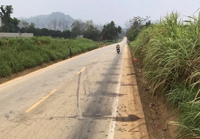 hai xe máy đấu đầu đêm Valentine ảnh 1 hai xe may dau dau dem Valentine anh 1