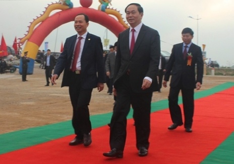 Chu tich nuoc du le khoi cong duong ven bien Thanh Hoa hinh anh
