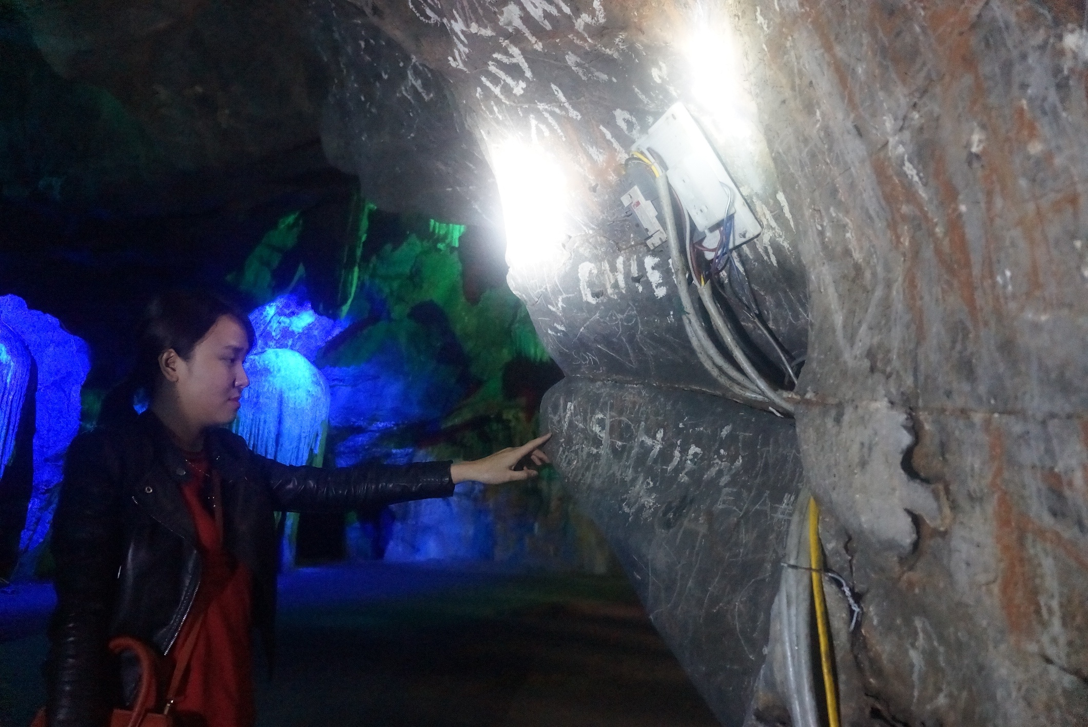 Dong Tu Thuc bi ve bay anh 8