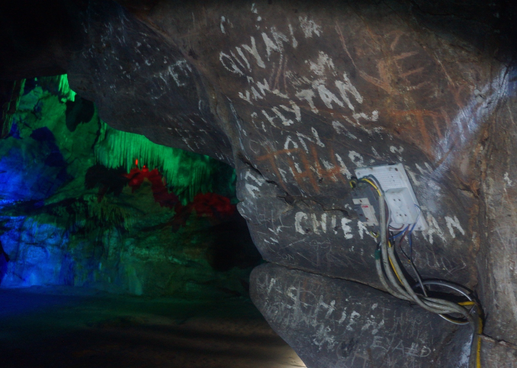 Hang dong dep nhat nhi xu Thanh bi ve bay chang chit hinh anh