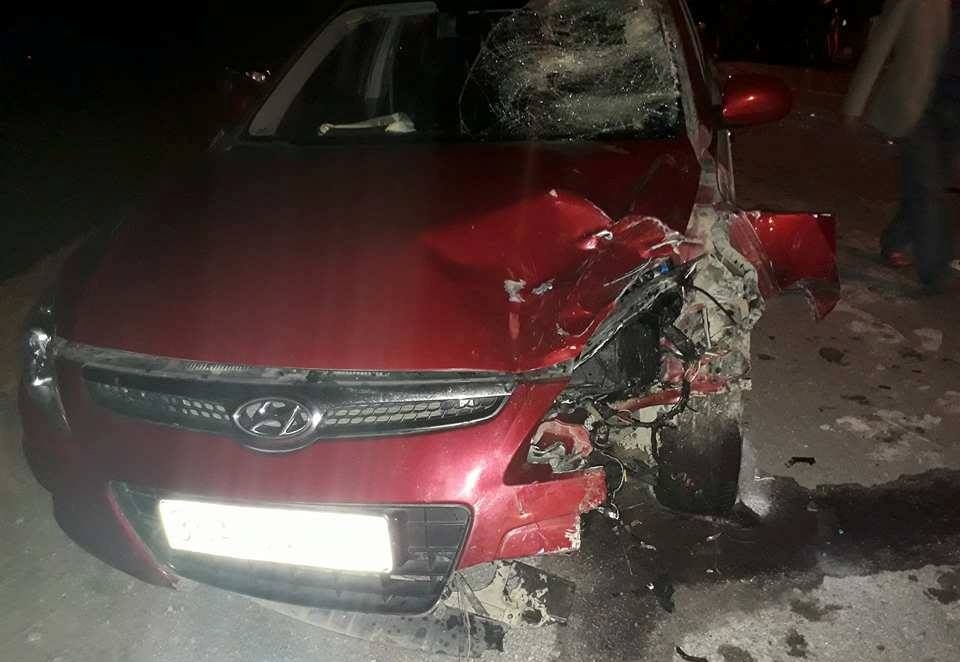 xe máy đấu đầu ôtô ảnh 2 xe may dau dau oto anh 2