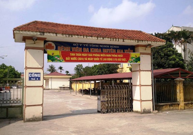 giám đốc bệnh viện đánh bài ảnh 2 giam doc benh vien danh bai anh 2