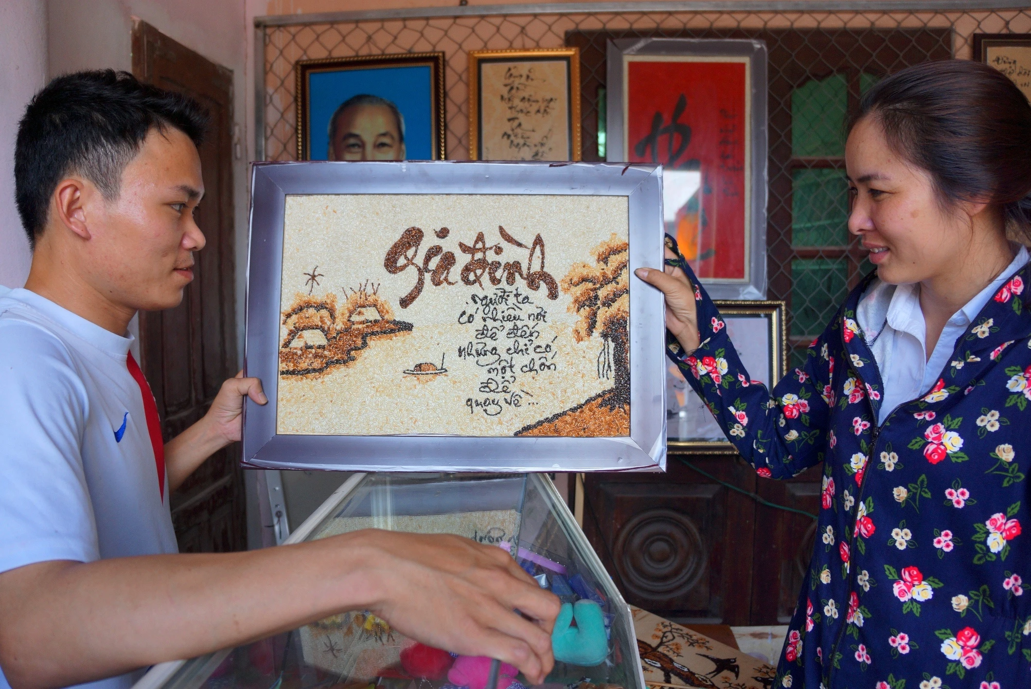 Ve tranh bang hat gao anh 8