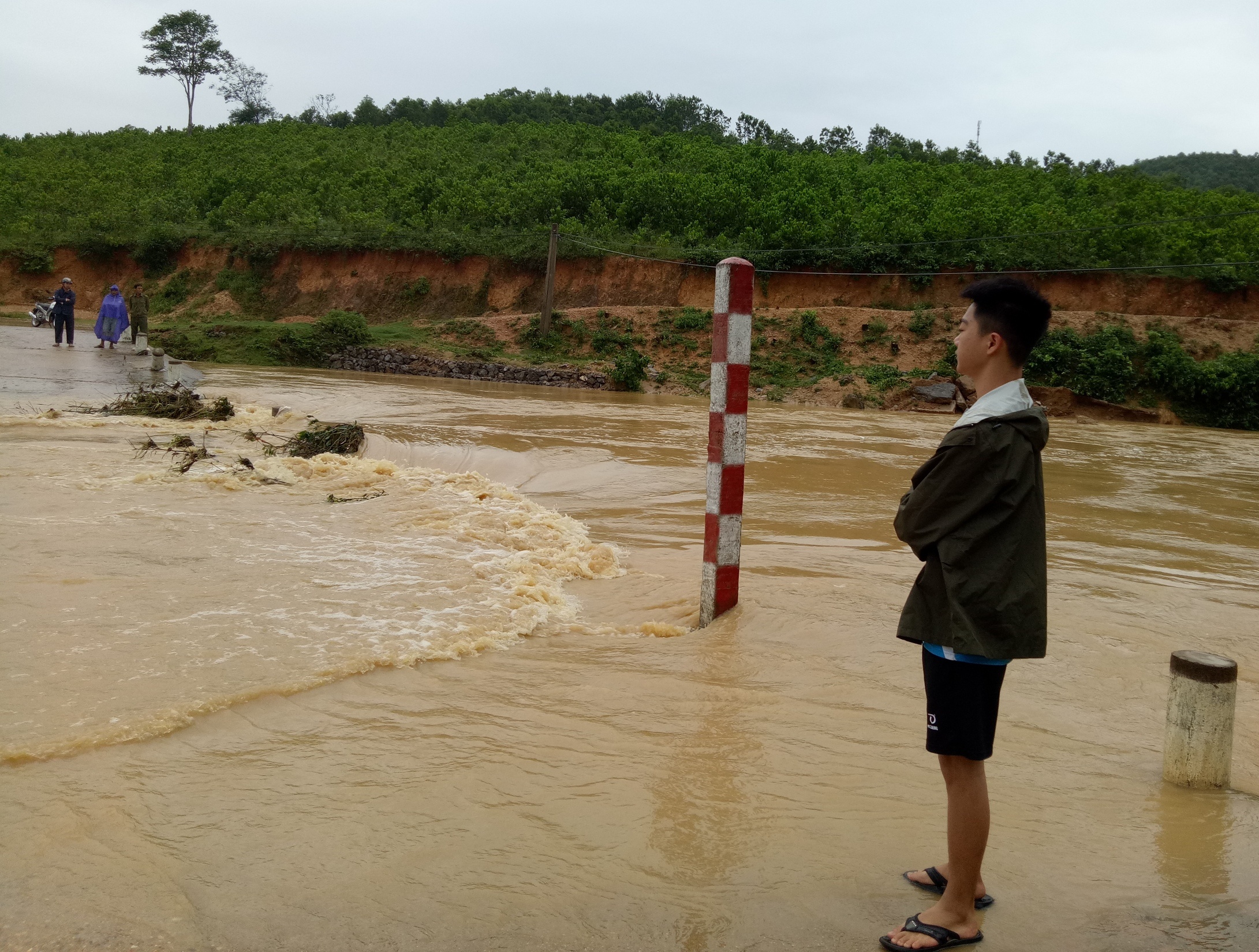 nhiều xã cô lập ảnh 2 nhieu xa co lap anh 2