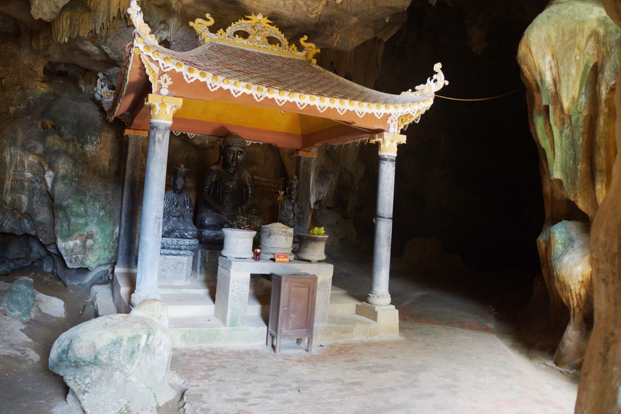 chua Bich Dong bi ve ban anh 2