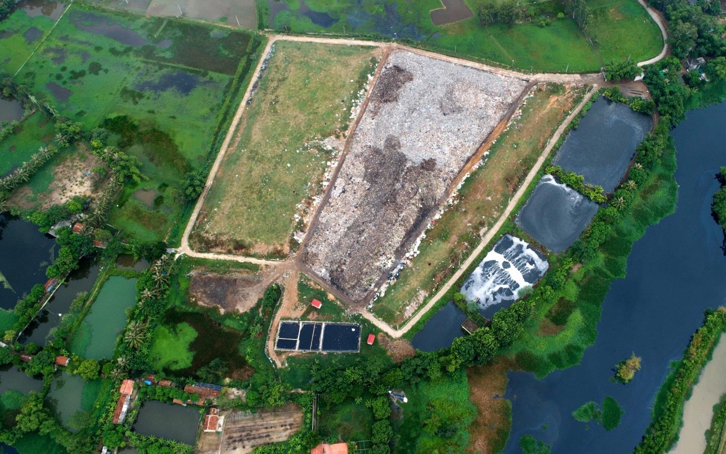 Bai rac rong hon 20.000 m2 'buc tu' pho bien Sam Son hinh anh