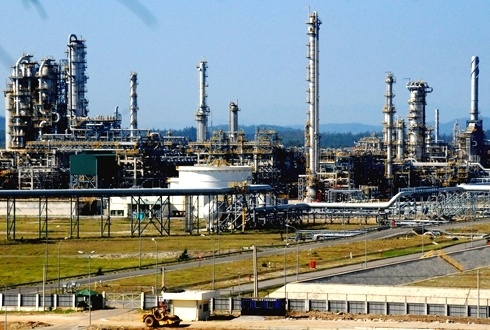 Loc dau Nghi Son thieu nhieu hang muc moi truong truoc ngay van hanh hinh anh