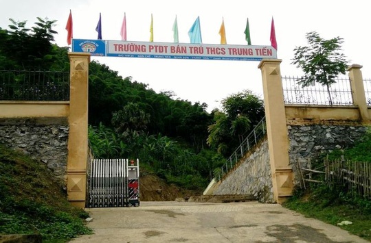 Lap khong danh sach hoc sinh de truc loi hon 190 trieu dong hinh anh