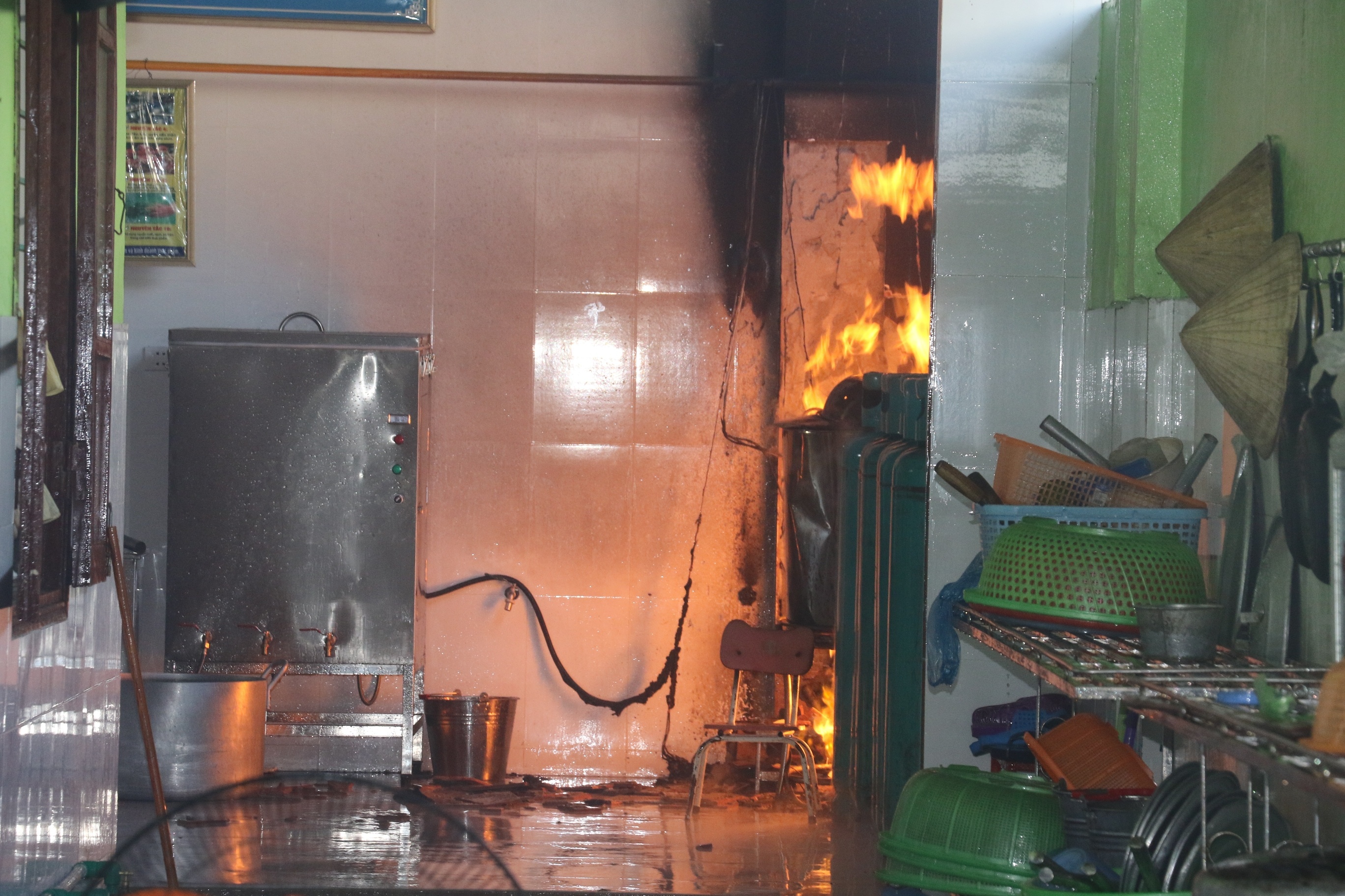 chay khi gas truong mam non anh 1