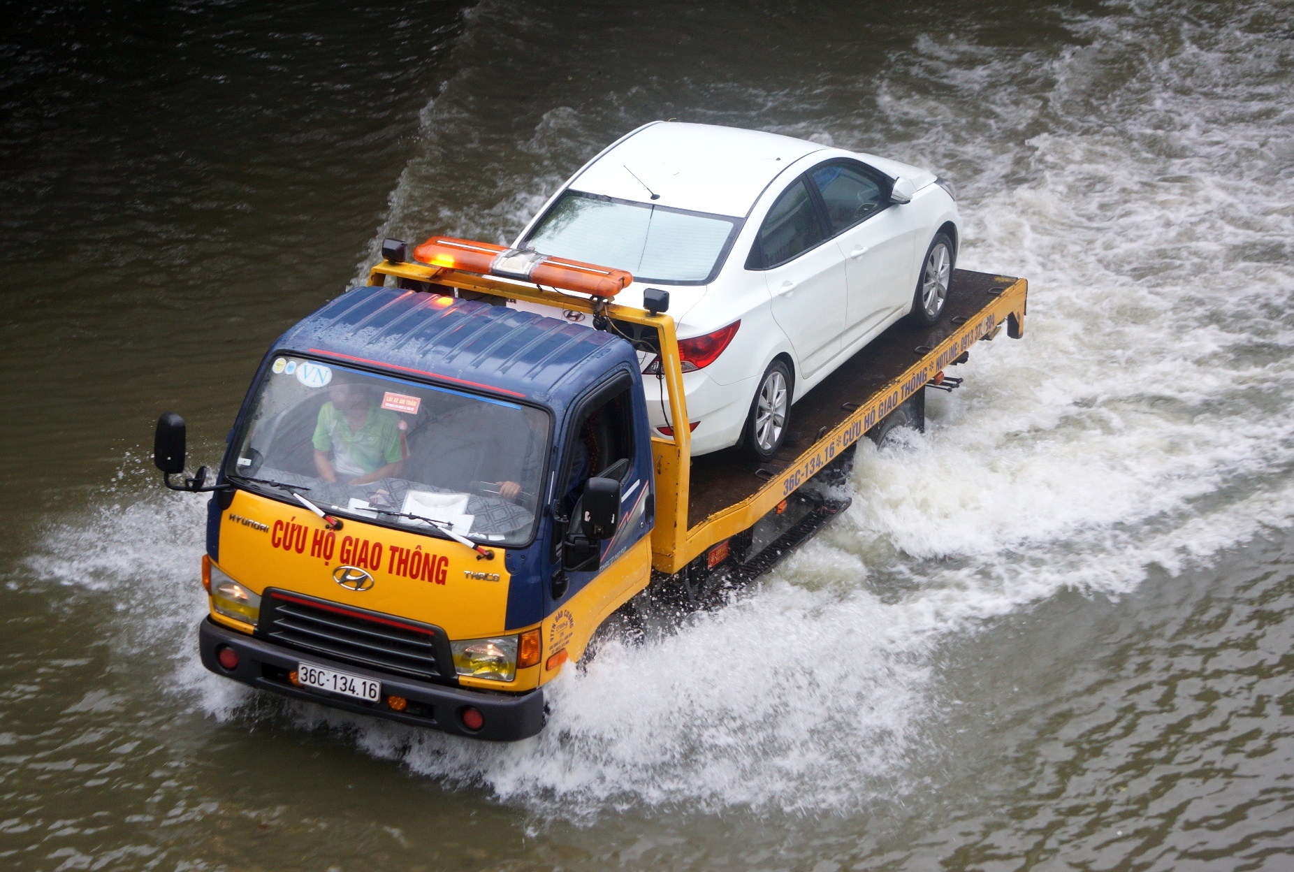 pho Thanh Hoa,  Nghe An ngap anh 6