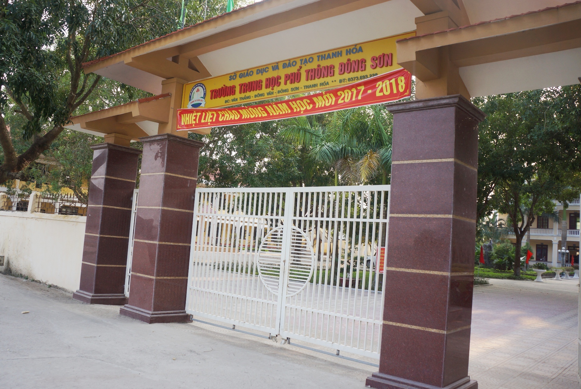 chui bay tren facebook anh 2