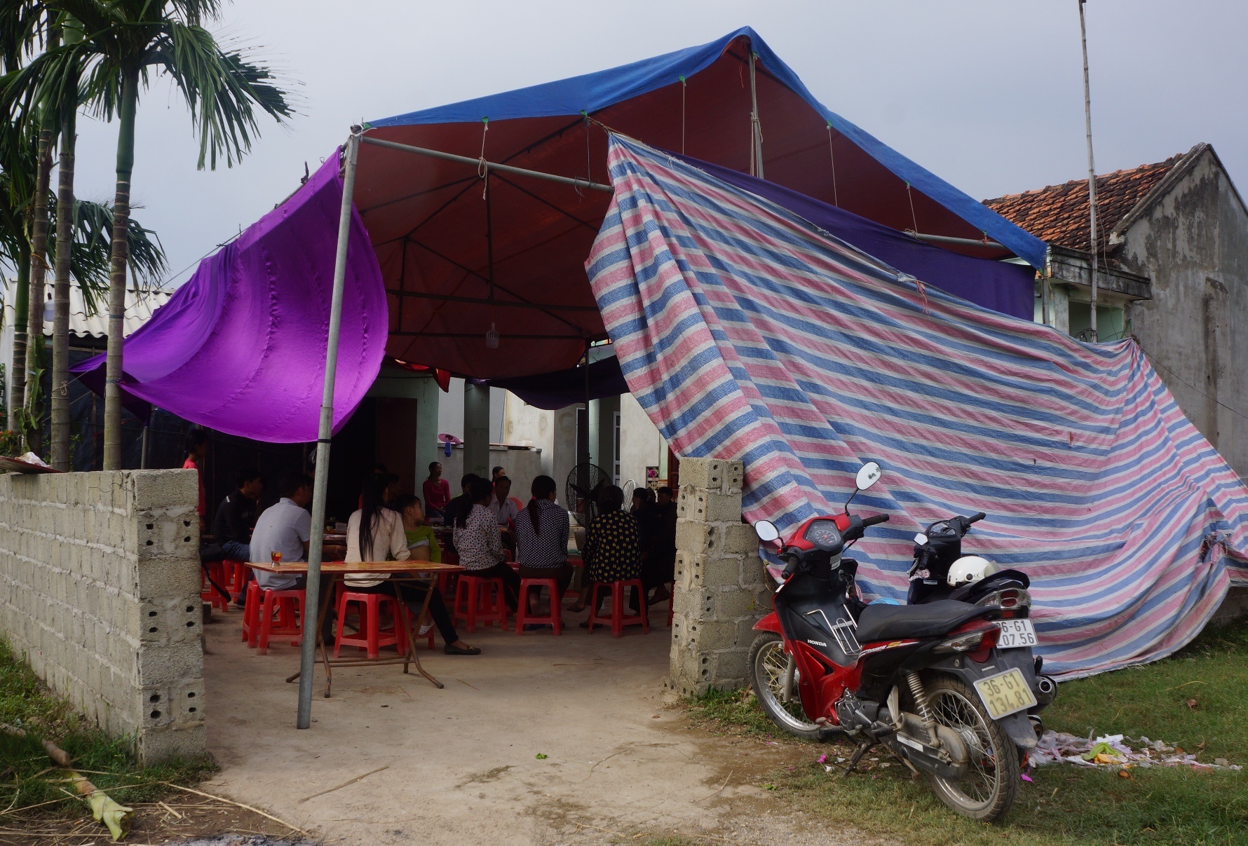 diem bat thuong vu nu cong nhan anh 3