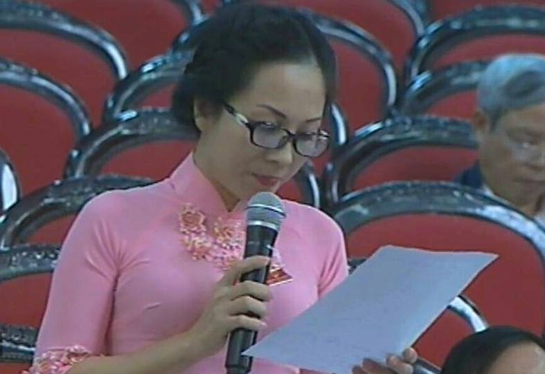 Nu dai bieu doc tho chat van giam doc so ve nan 'cat tac' hinh anh