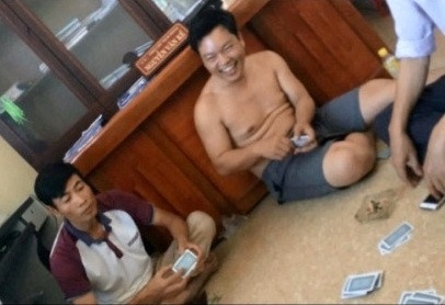 Nhieu can bo xa o Thanh Hoa bi ky luat do danh bac hinh anh