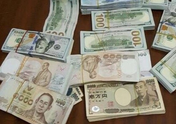 Lai xe vao phong chu tich trom 400 trieu dong hinh anh