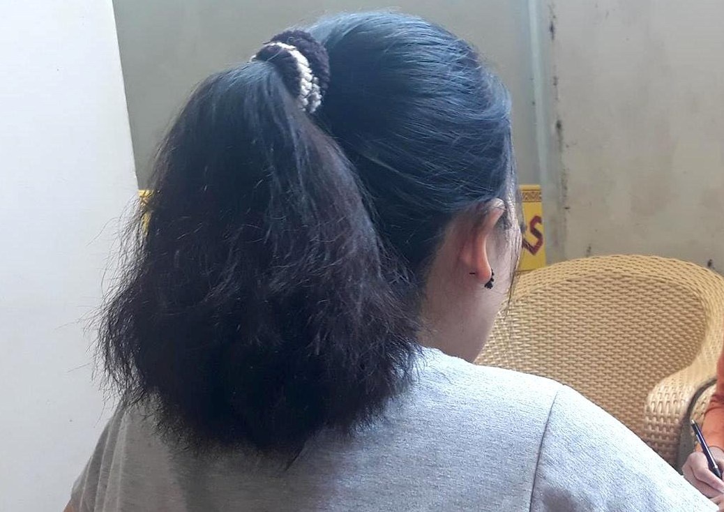 Mat lien lac voi co giao bi tung anh 'giuong chieu' len Facebook hinh anh