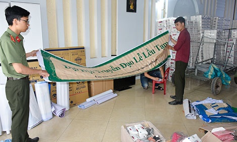 ben trong co so Hoi Thanh Duc Chua anh 4