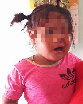 cô giáo đánh bé gái méo mồm ảnh 1 co giao danh be gai meo mom anh 1