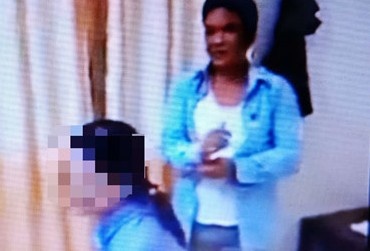 Truong cong an xa vao nha nghi cung vo nguoi khac hinh anh