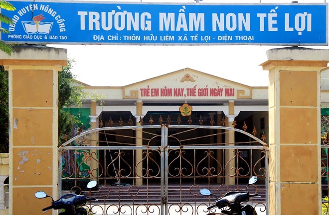 Nu hieu truong tron no tien ty bi duoi viec hinh anh