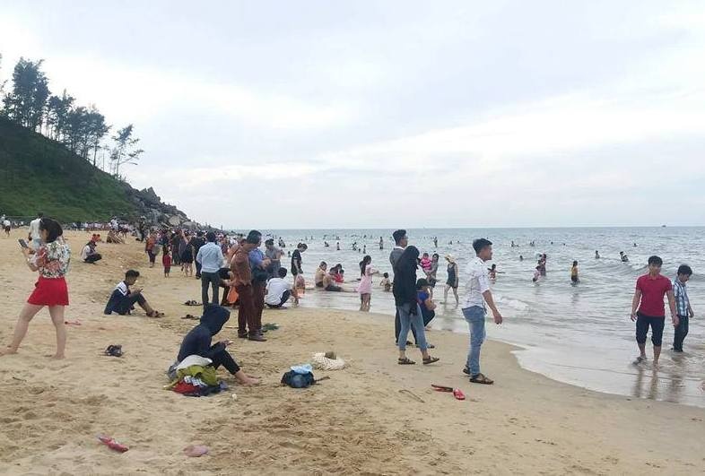 Chuyen vien phong giao duc tu vong khi tam bien Thien Cam hinh anh